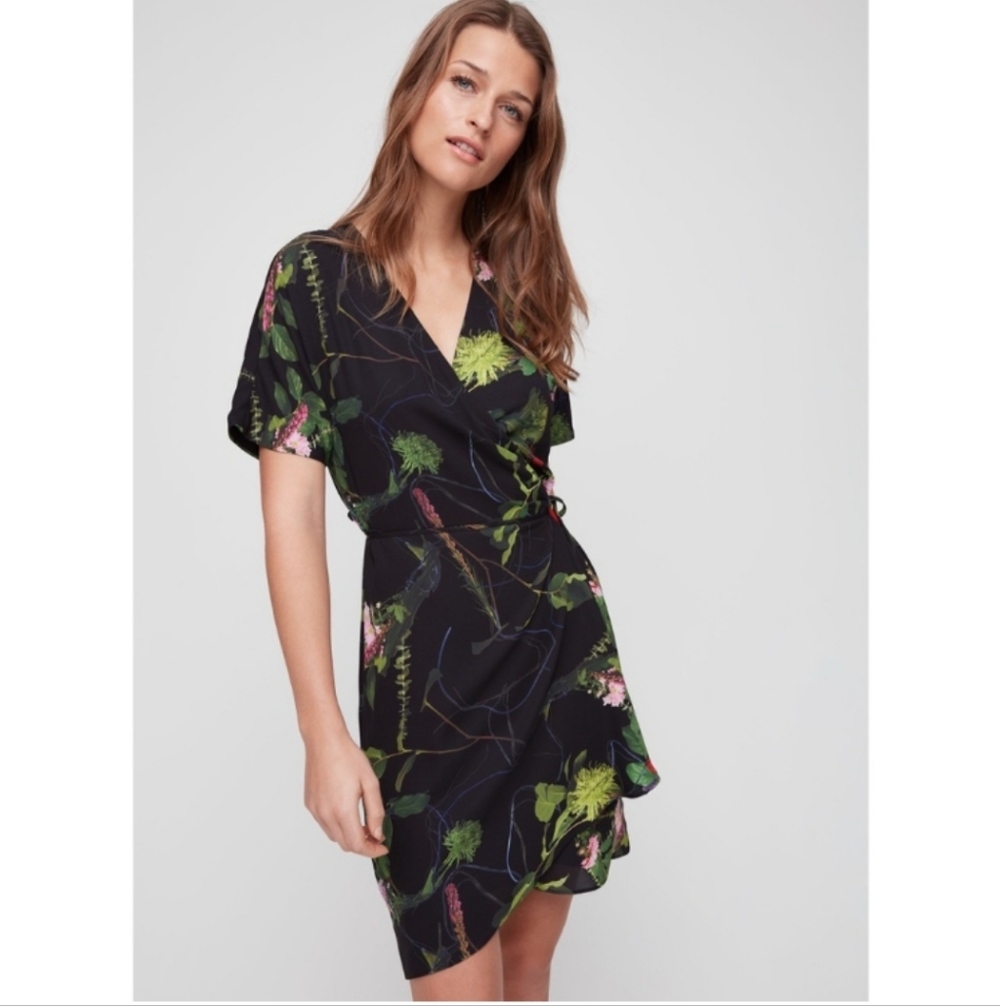 NWT Babaton Wallace Wrap Floral Dress